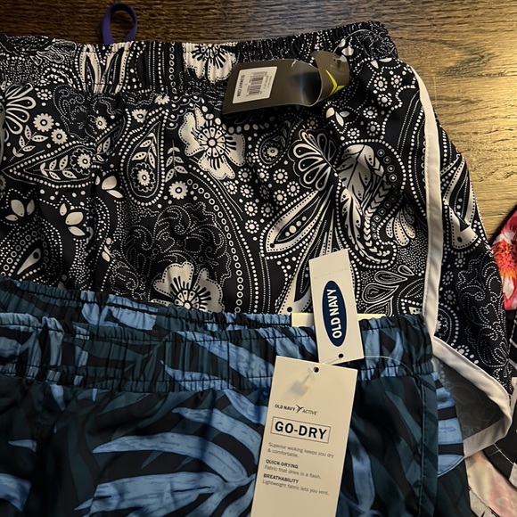 Old Navy running shorts size S, lot of 5 pairs, NWT - Picture 2 of 3